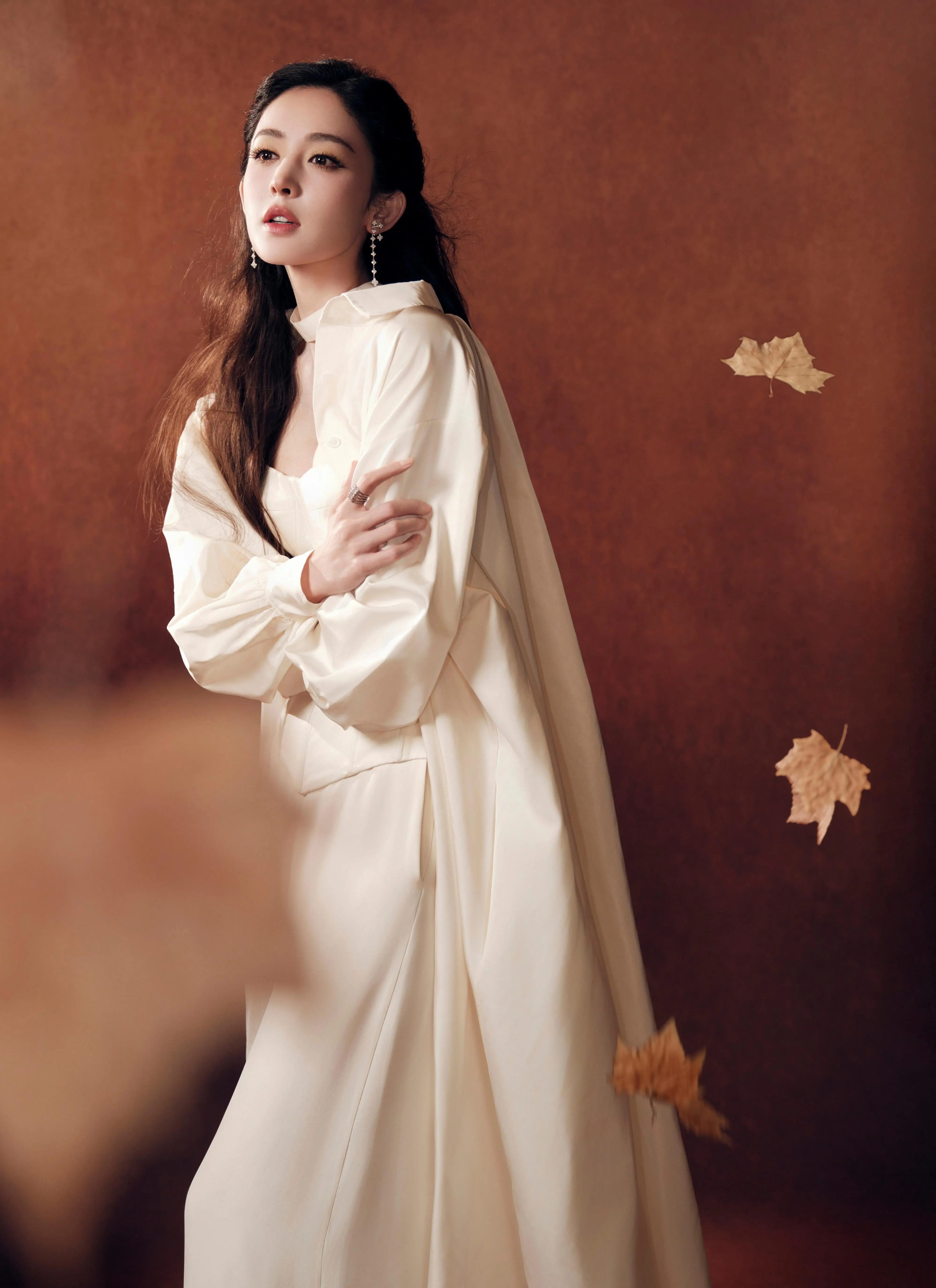 图片[3]-古力娜扎白色礼裙大片释出，出发装着期待，归来盛满故事。-小P的个人笔记